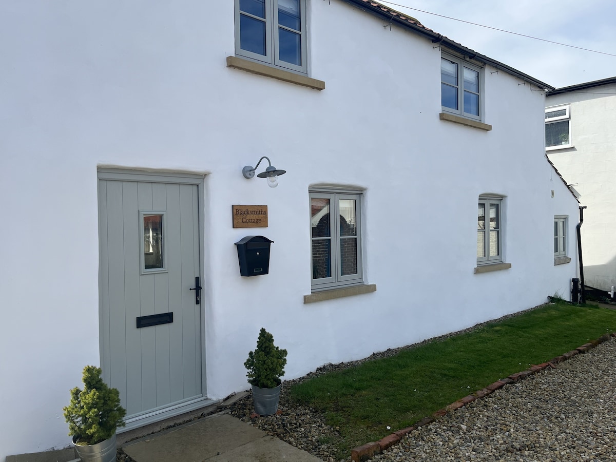 Blacksmiths Cottage - Luxury 2 bedroomed cottage