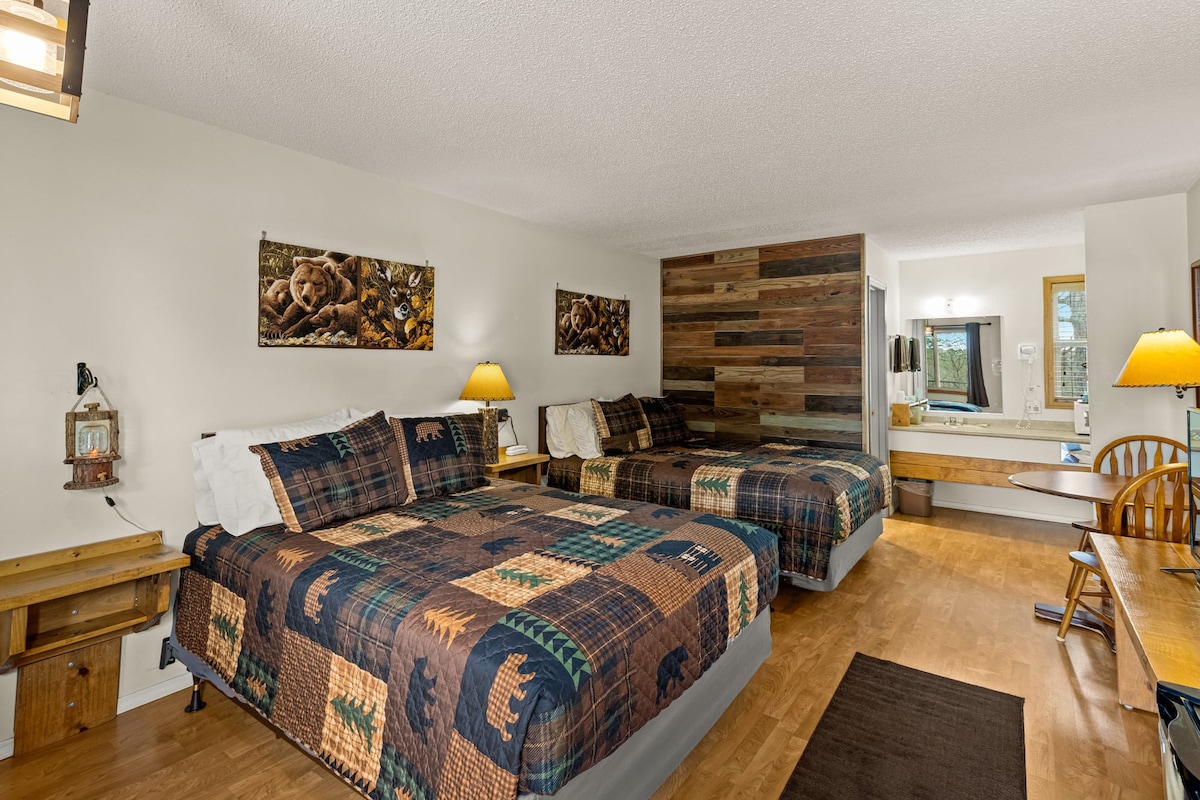 Lookout Lodge -豪华标准双人客房，带2张标准双人床