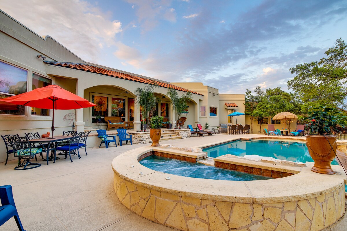 Luxe Lake Travis Vacation Rental w/ Heated Pool