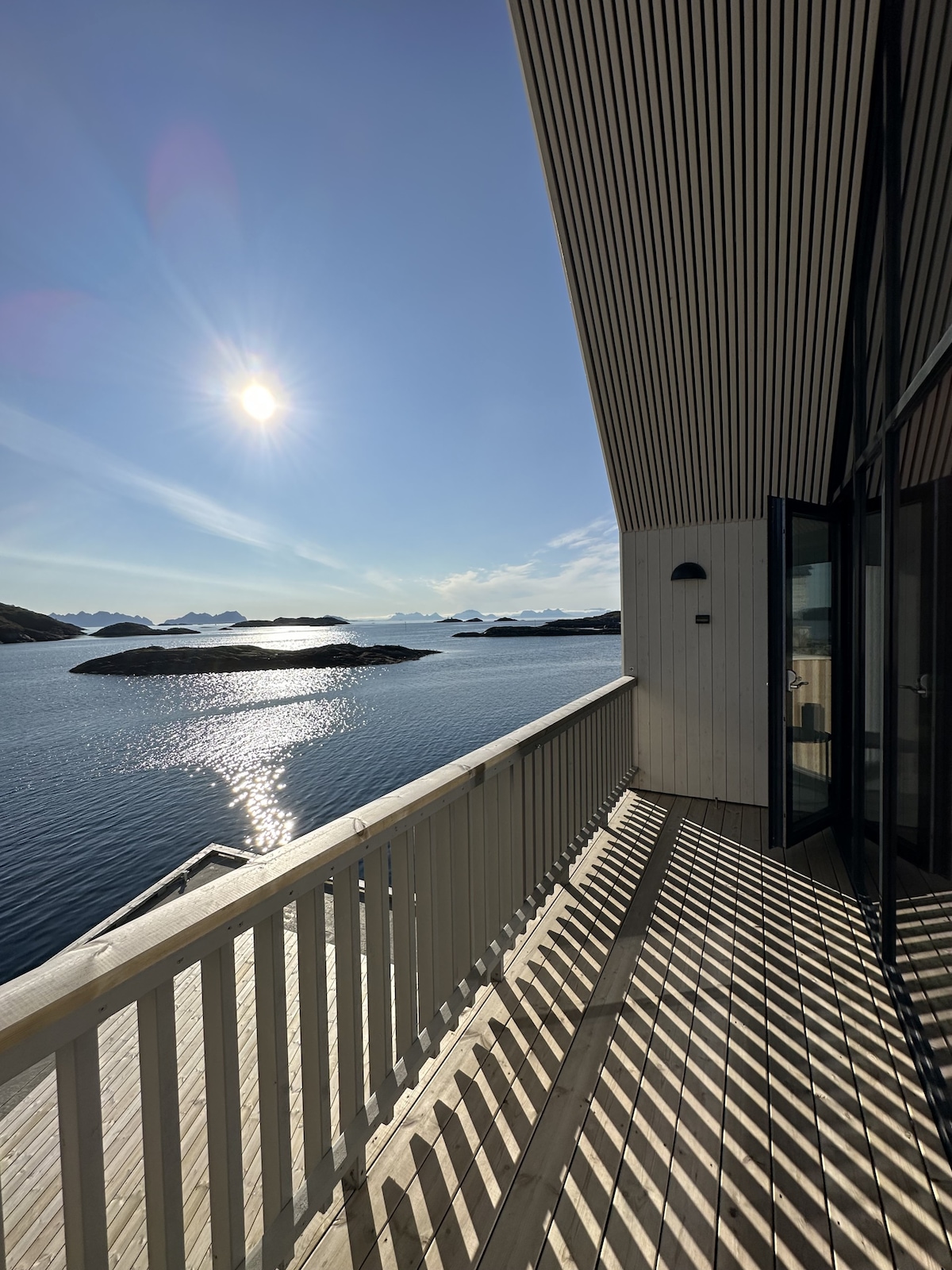 CornerView Apartment Henningsvær