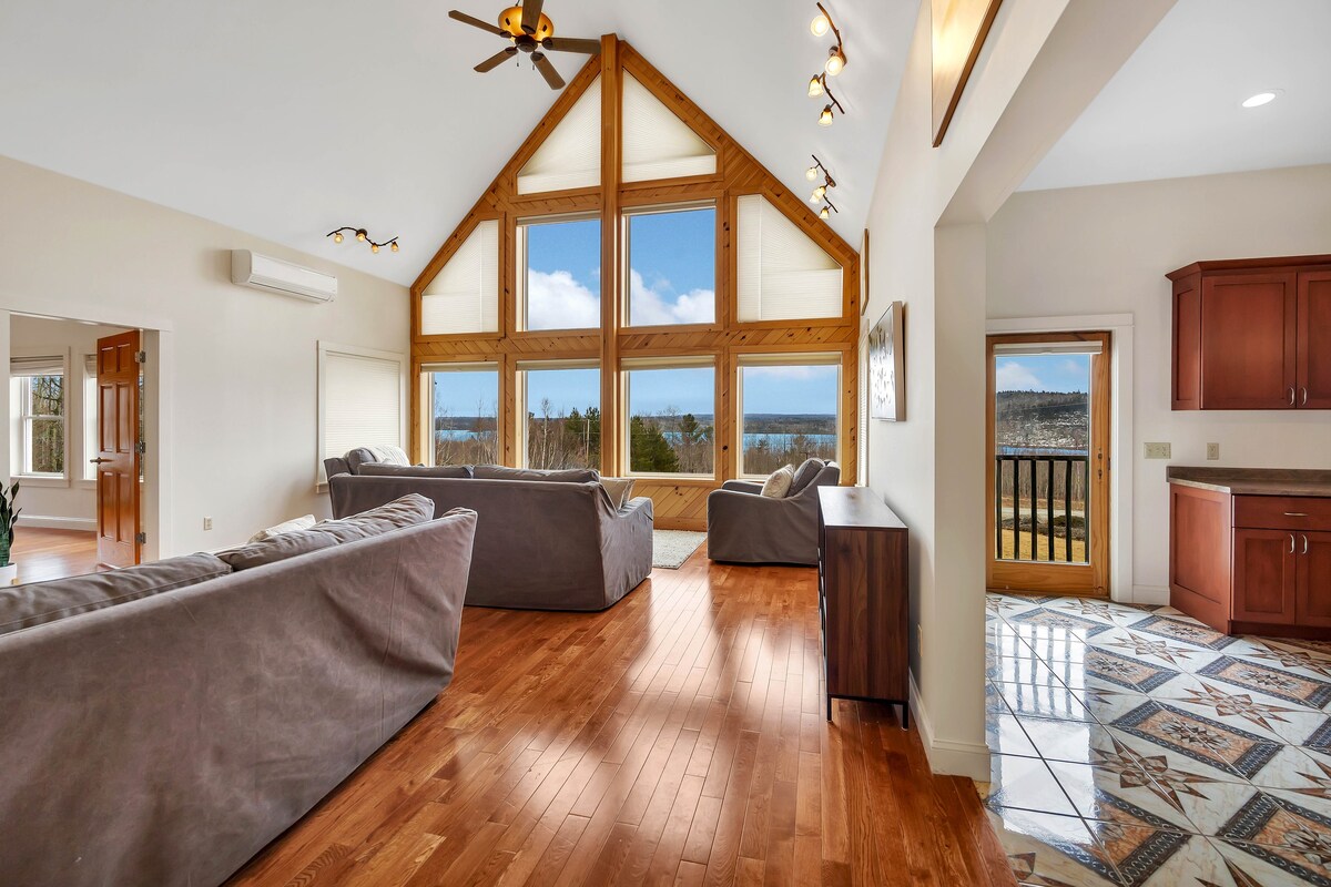 Grand viewLuxury: 4BD Game Room & Sauna!