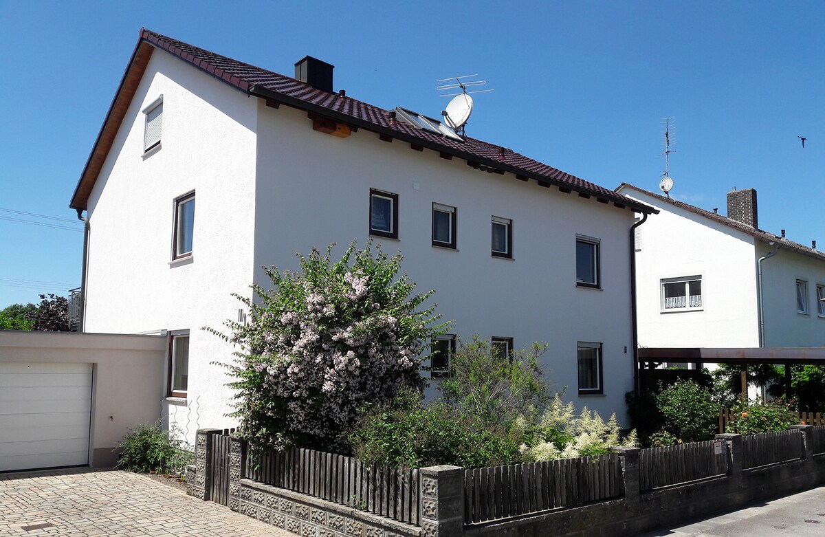 FerienNest Kelheim–Stylisches Appartement für Zwei