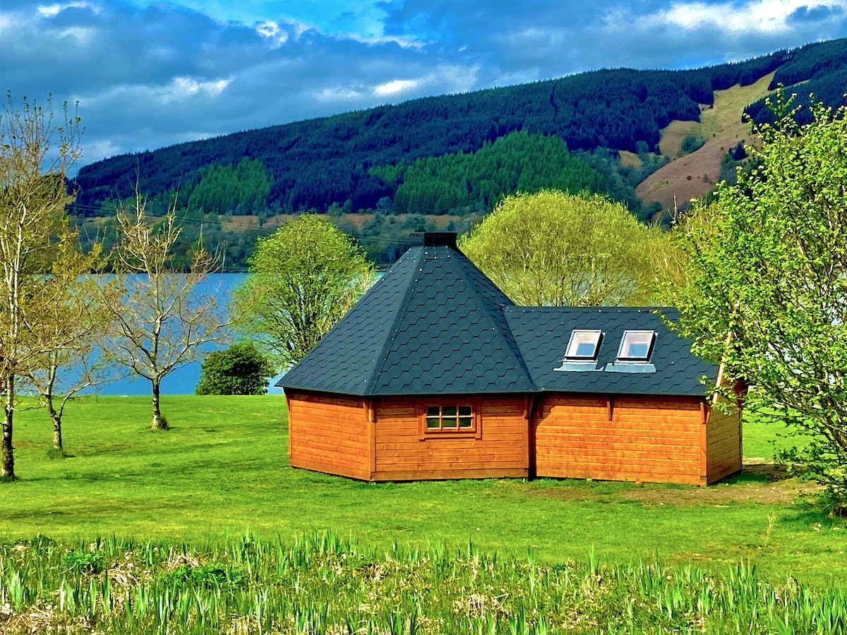 Seal Cove Cabin - luxury glamping , lochside