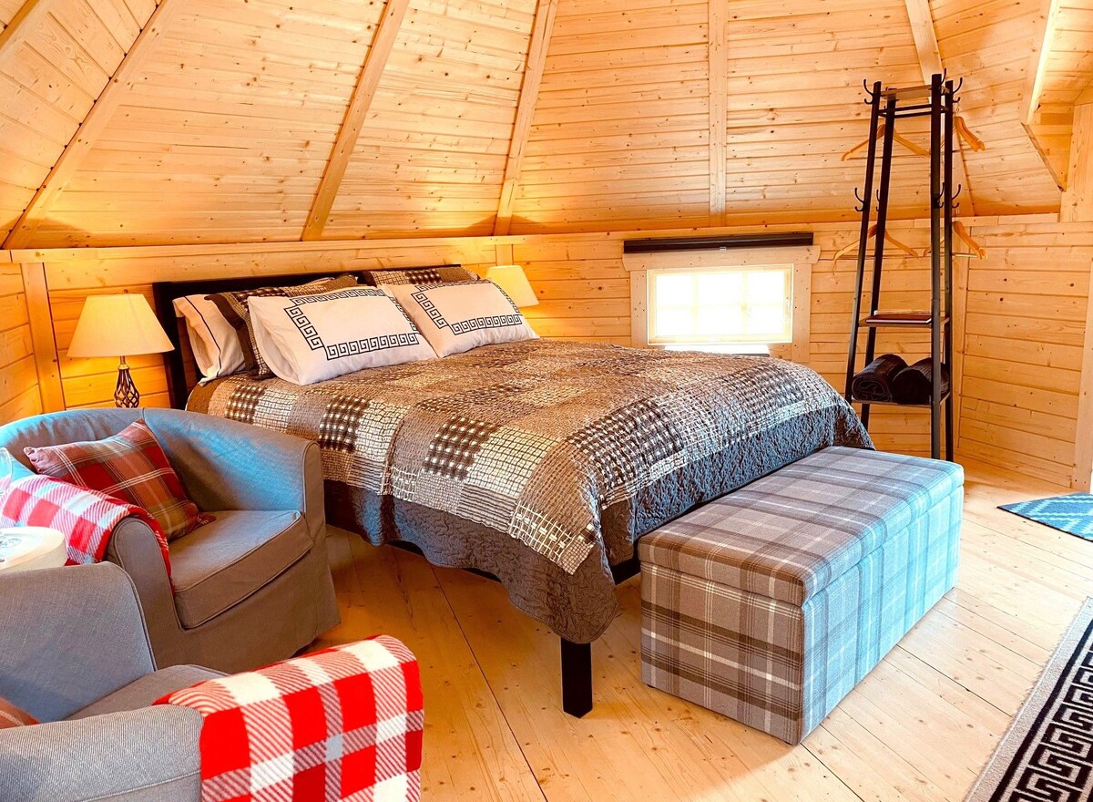Seal Cove Cabin - luxury glamping , lochside