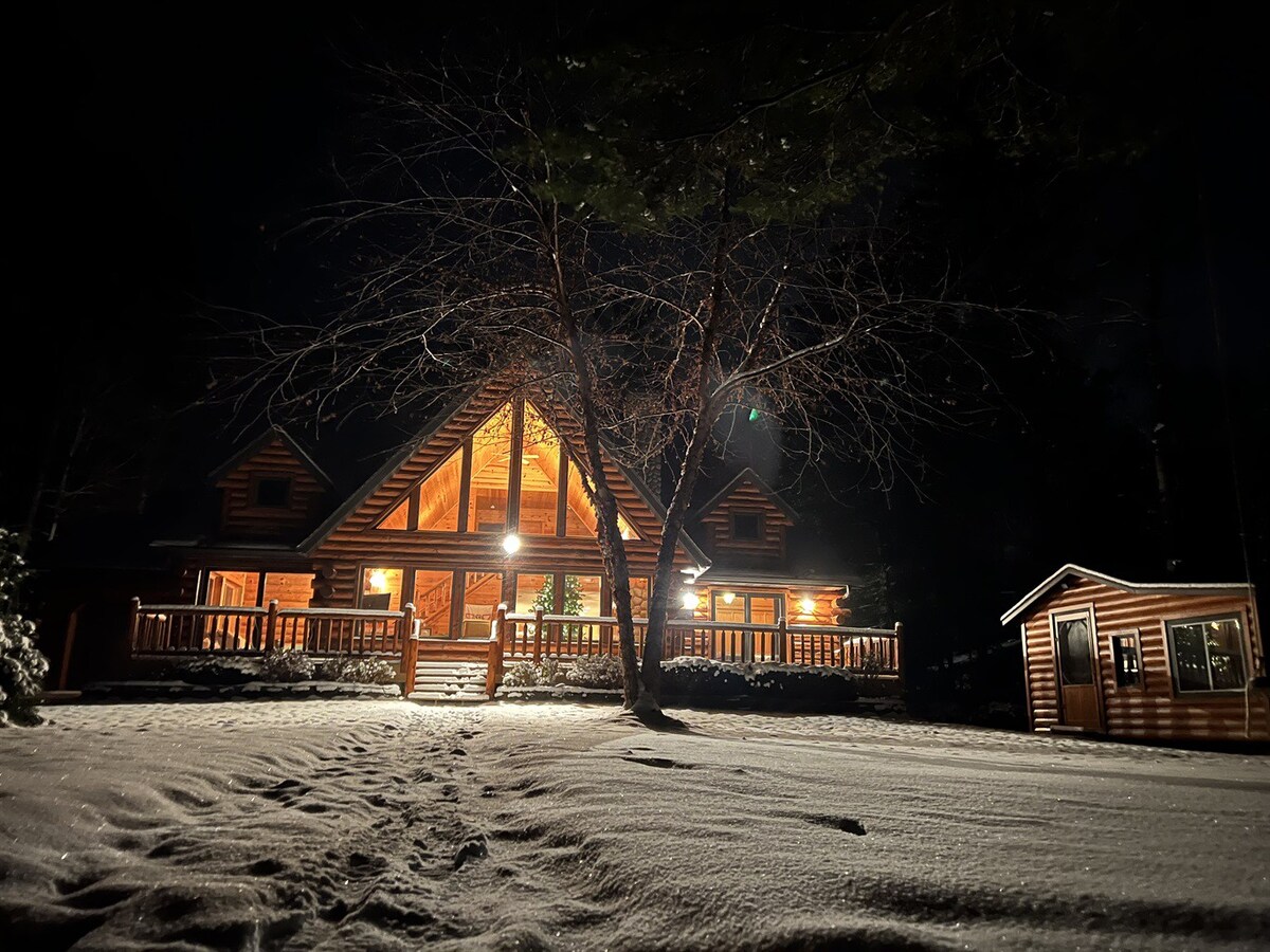 靠近托马霍克（ Tomahawk ）的清湖小屋（ Clear Lake Cabin ）和桑迪海滩（