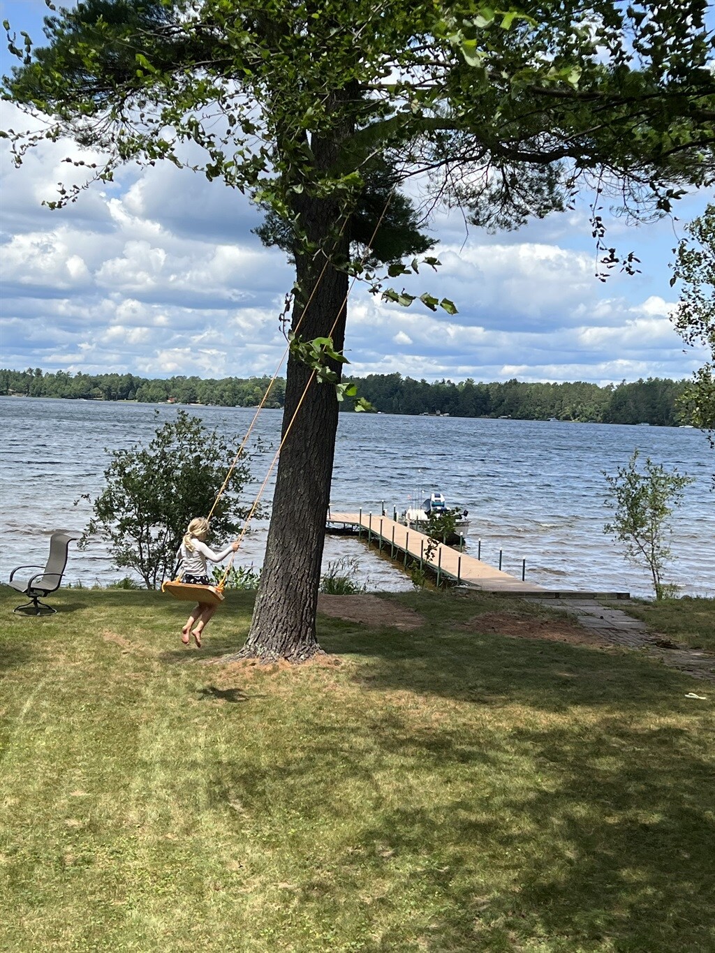 靠近托马霍克（ Tomahawk ）的清湖小屋（ Clear Lake Cabin ）和桑迪海滩（