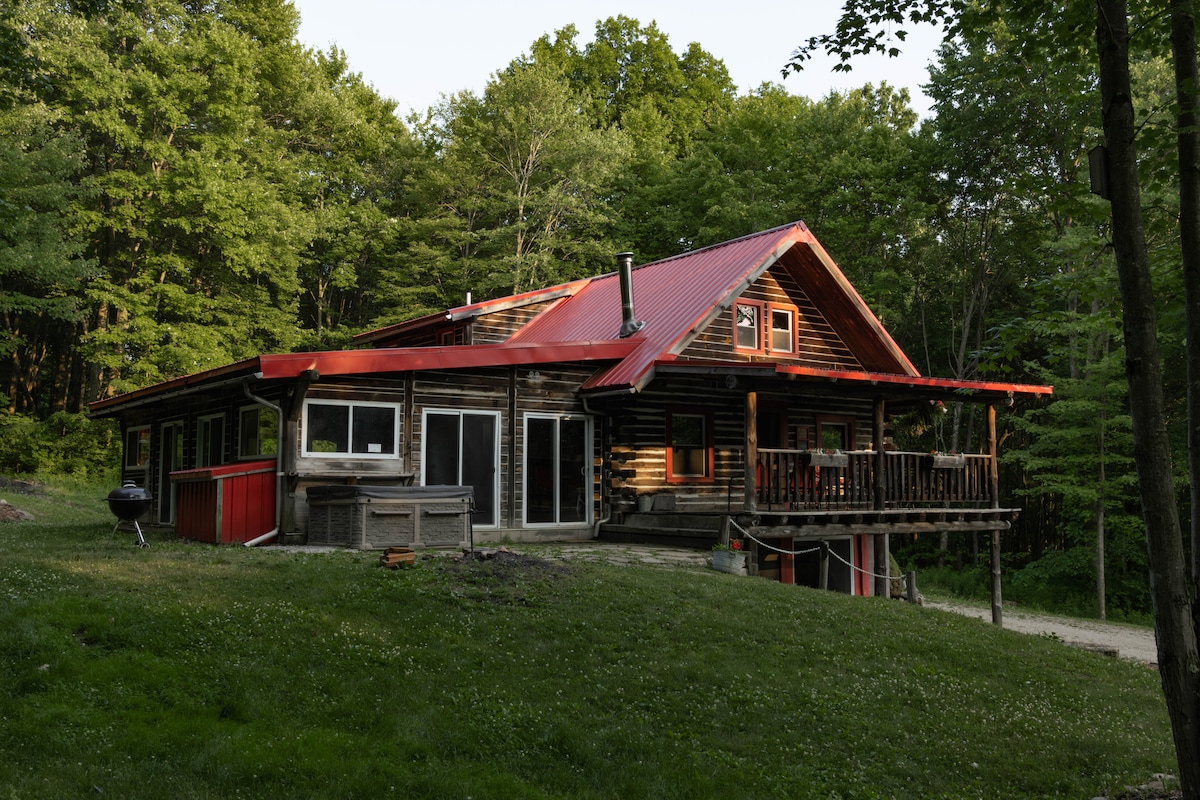 Log Cabin Lodge with Indoor Pool