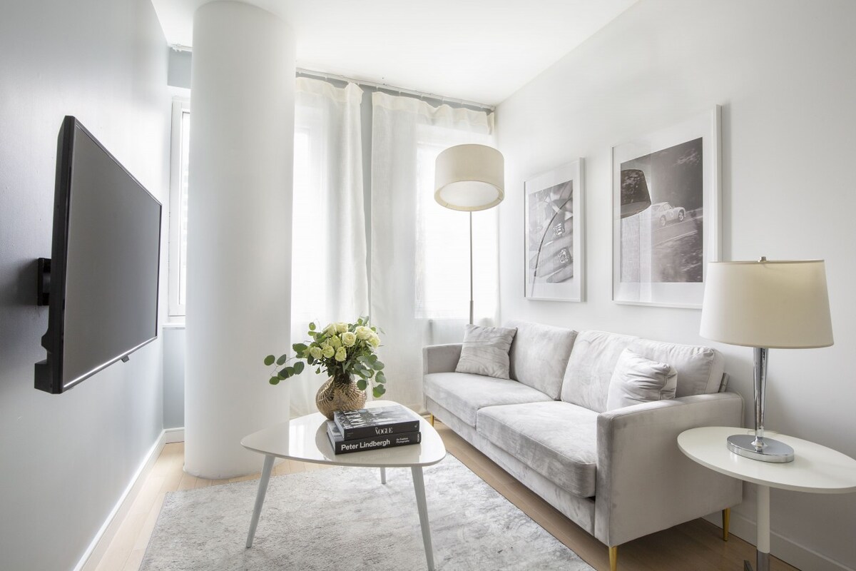 Chic & Perfectly Located | 5 min from Times Square