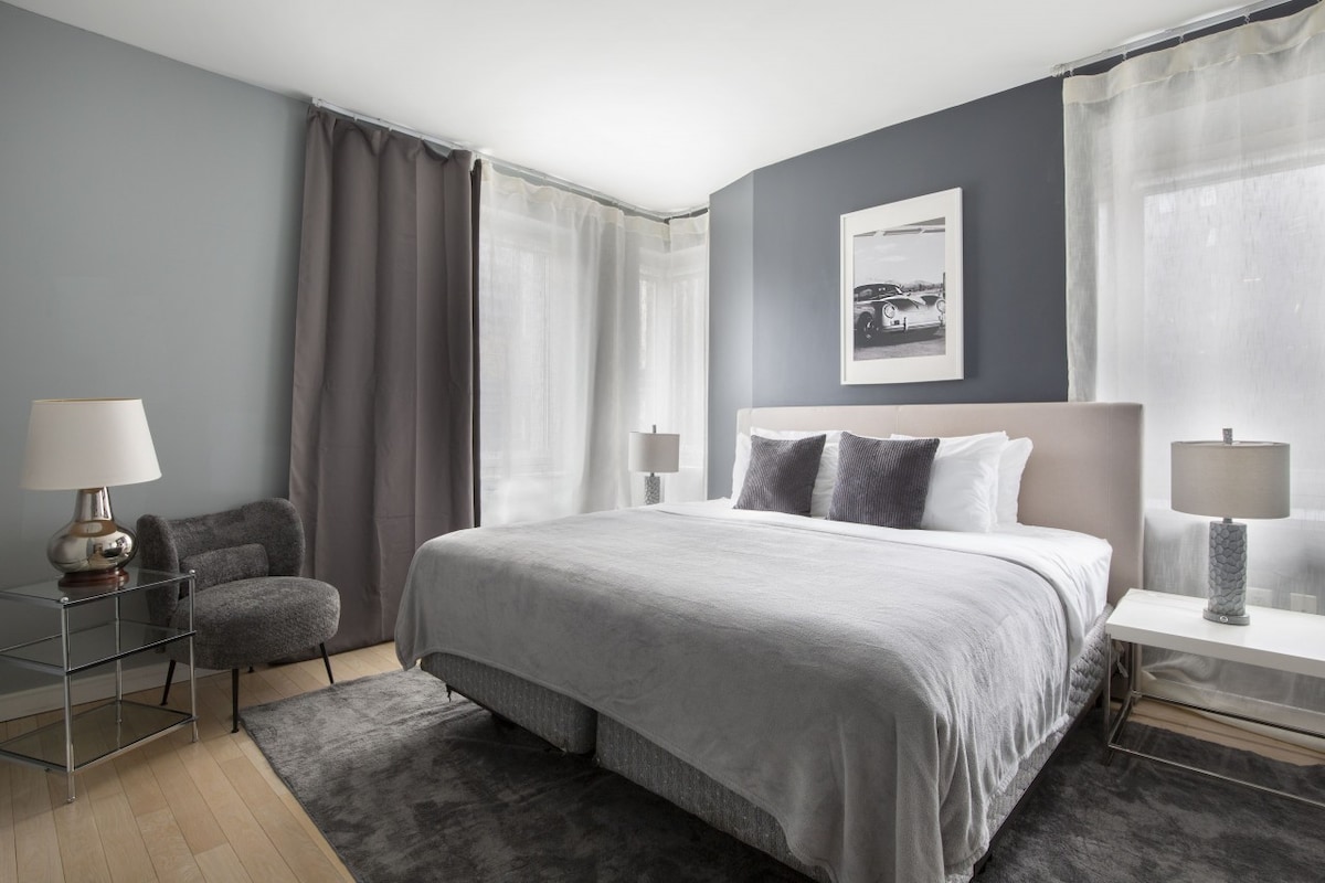 Chic & Perfectly Located | 5 min from Times Square