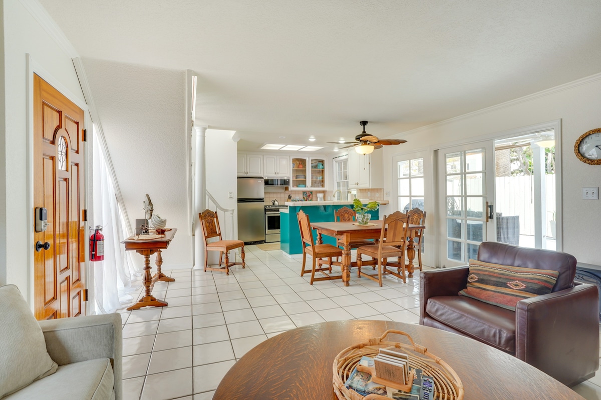 Dreamy Catalina Island Home, Walk to Beach & Ferry