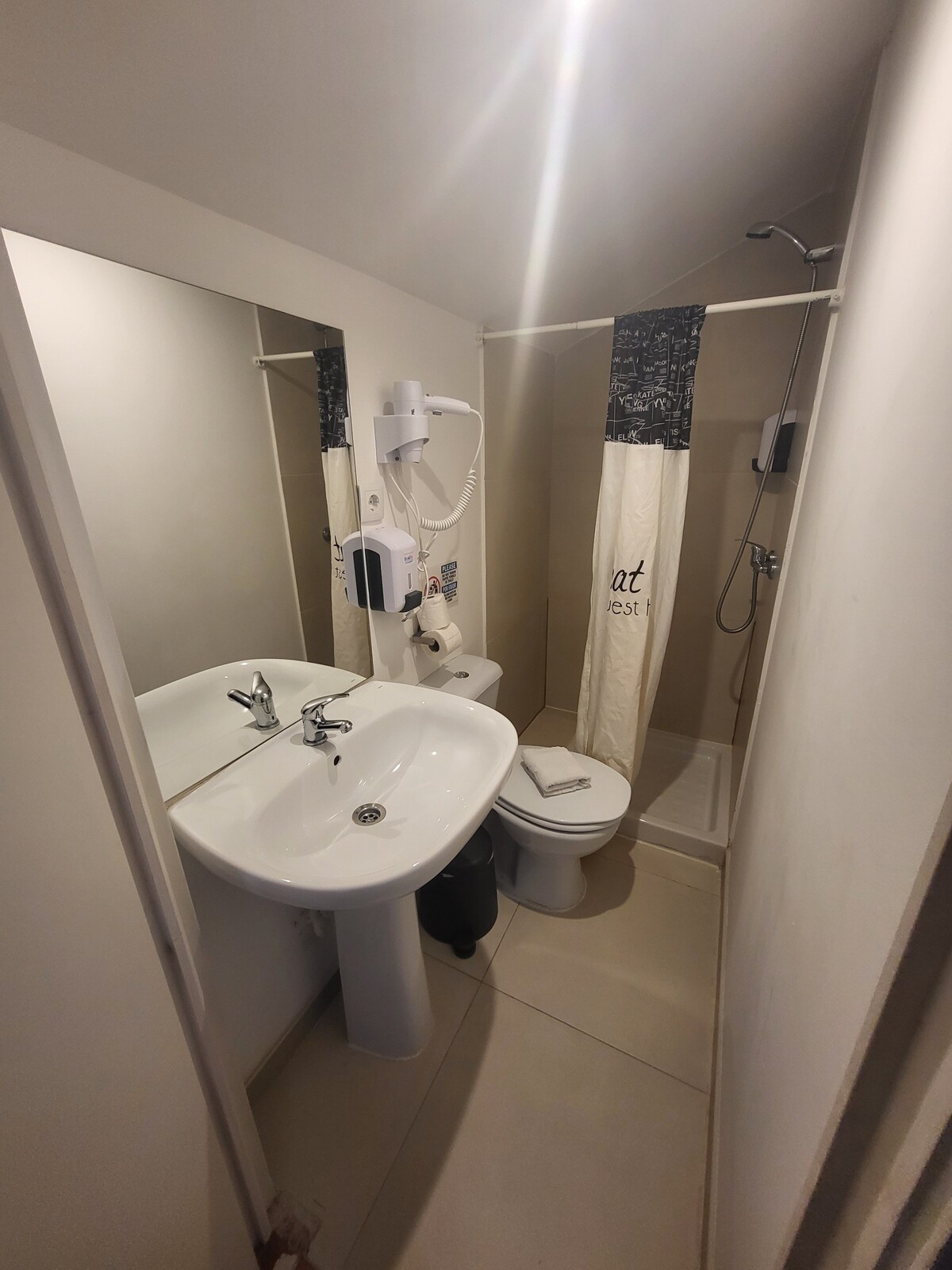 Triple room-Private Bathroom-Patio