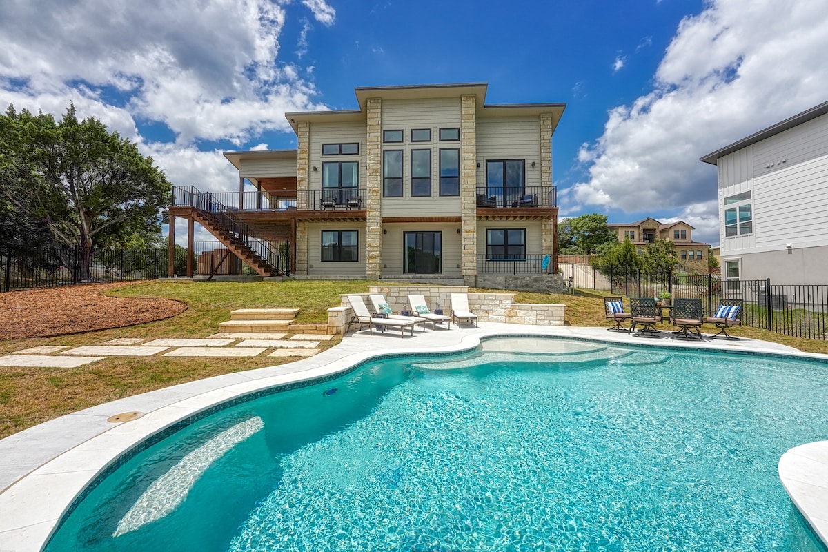 Luxury Lakeview Home w/ Pool & Beach Access!