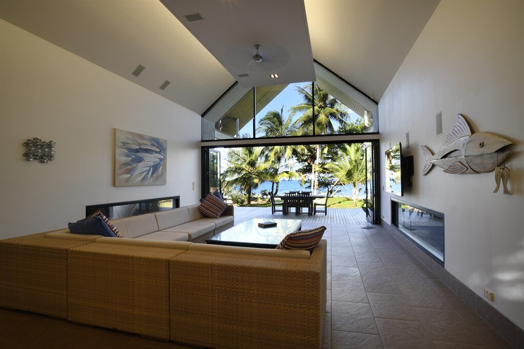 Coconut Villa - 2 Bedroom use - Beachfront