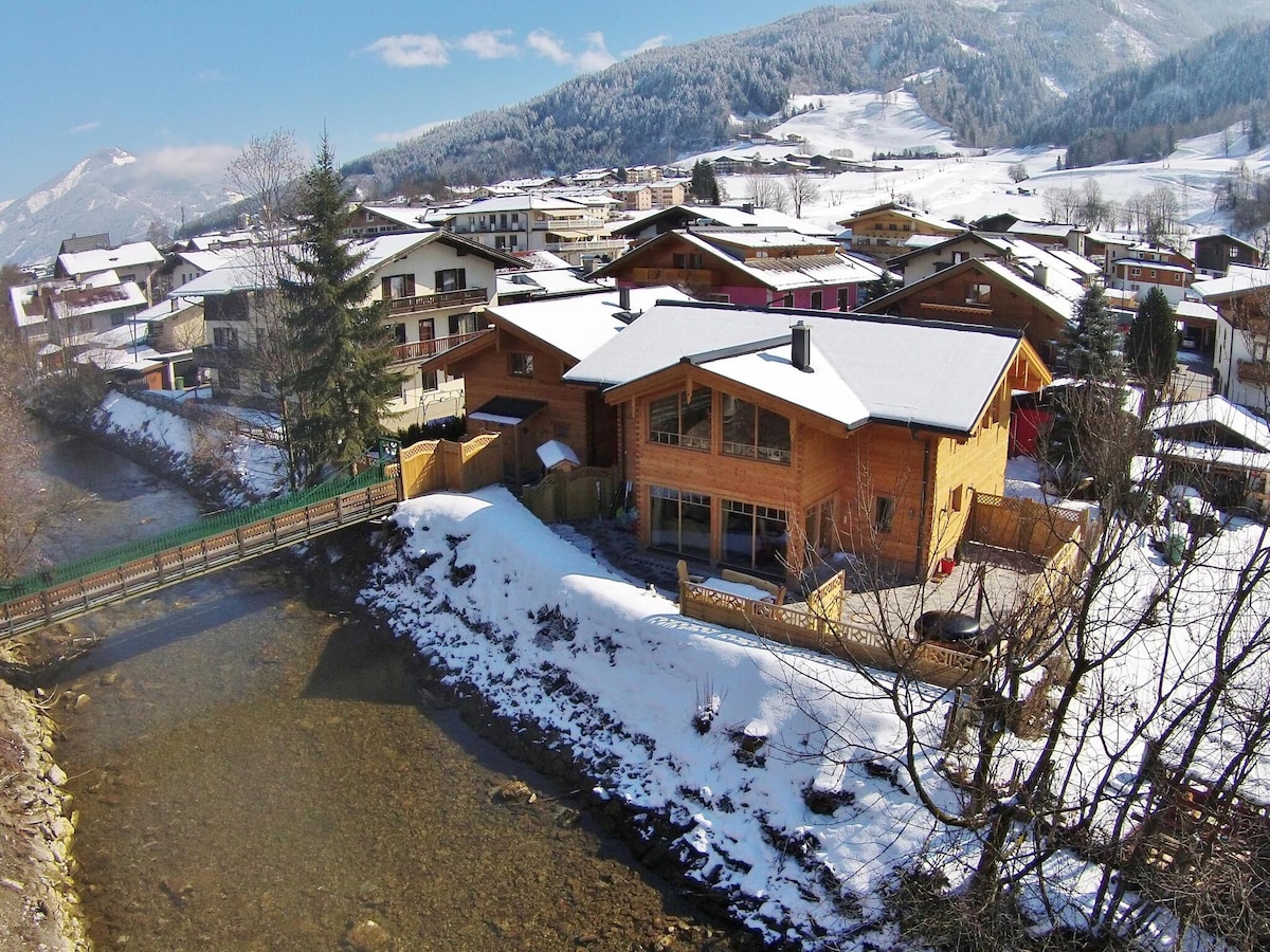 Detached chalet in Kaprun with sauna and hot tub