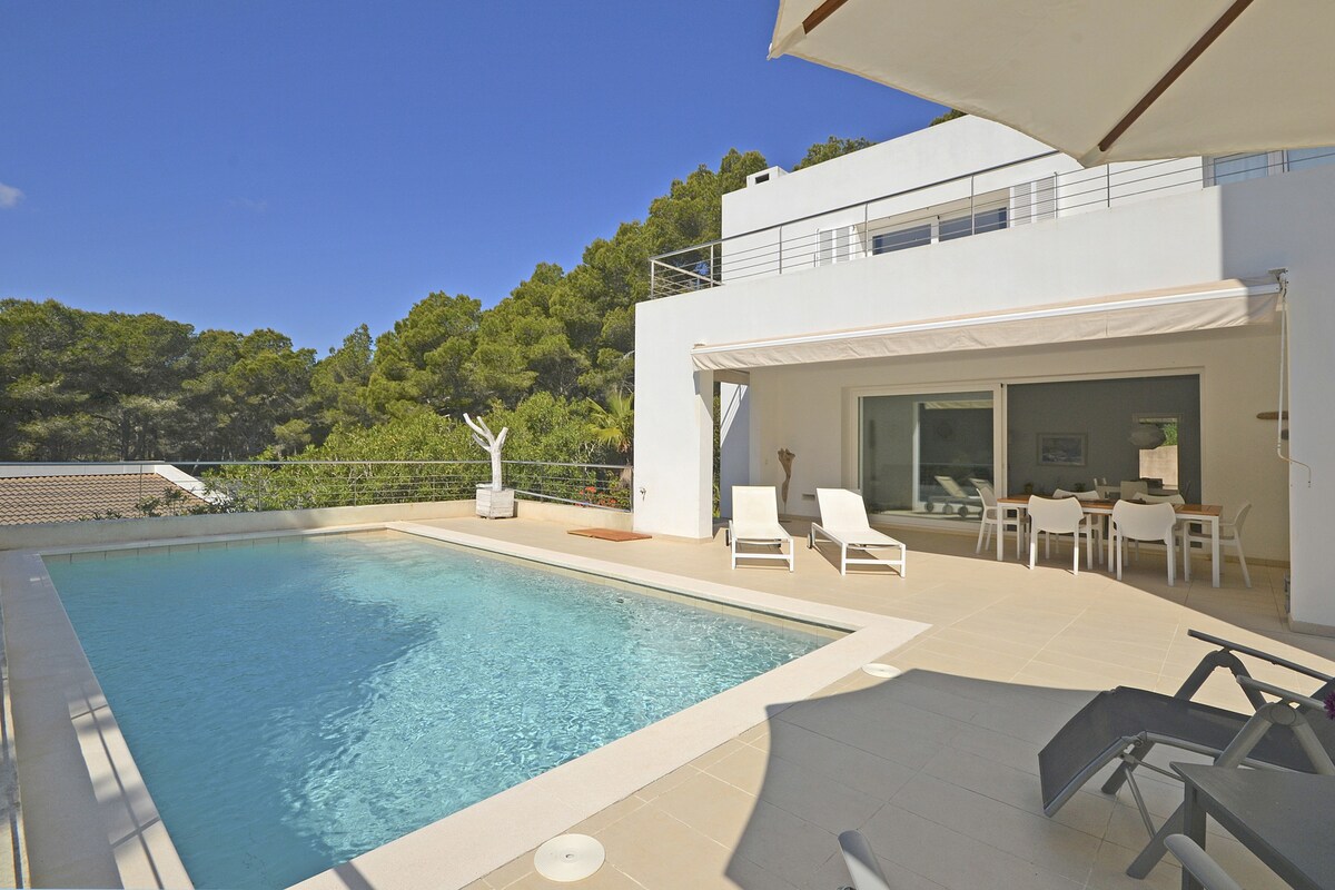Villa Carritx 4 pax, moderna casa con piscina