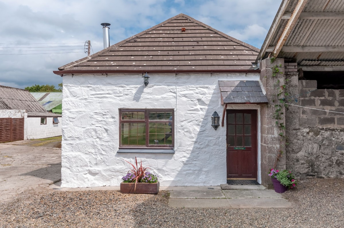 Barn Cottage, Courtyard Cottages, Wigtown