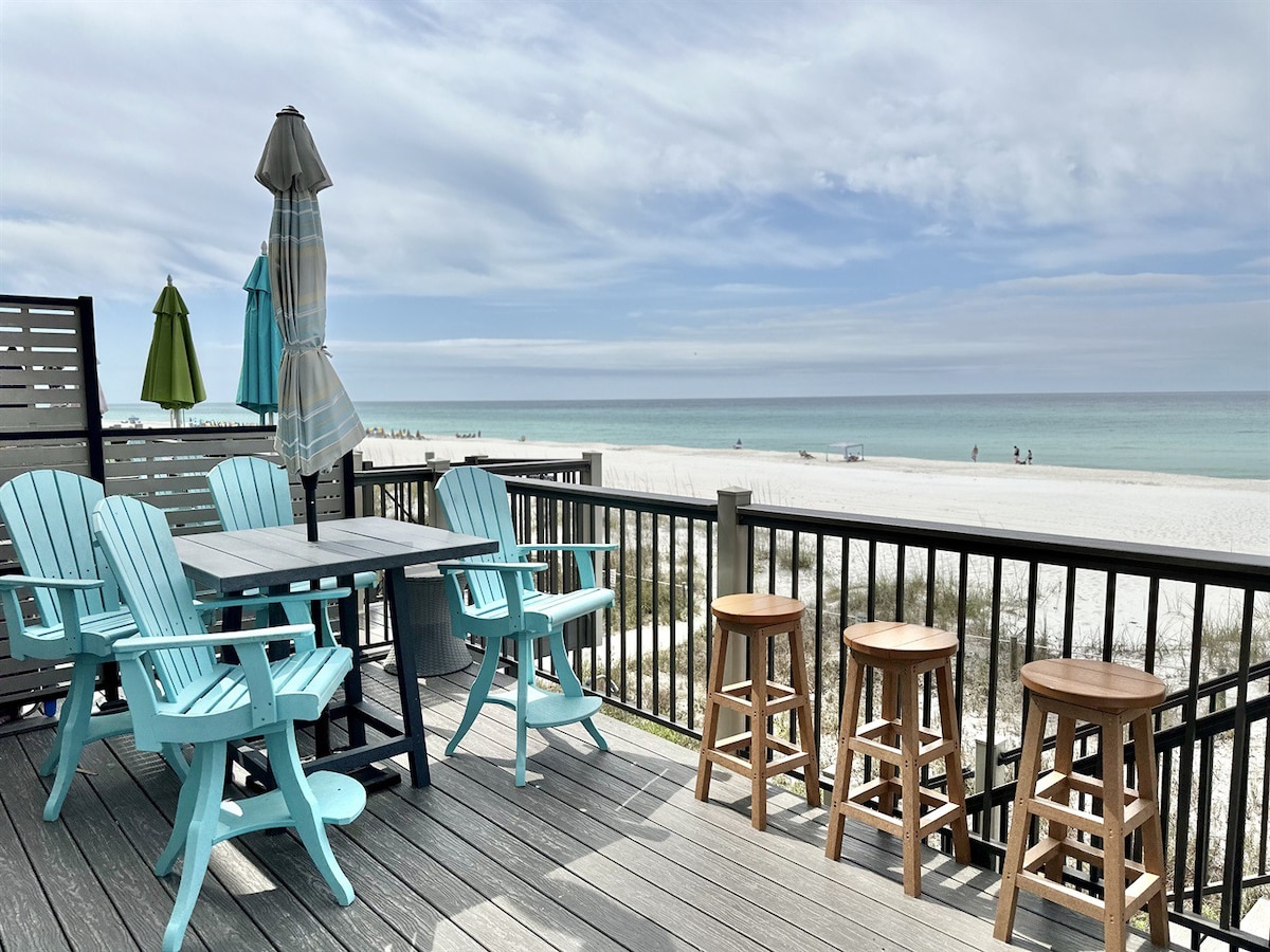 Cast A Waves - Beach Front w/Pool! 4BR 4.5BA