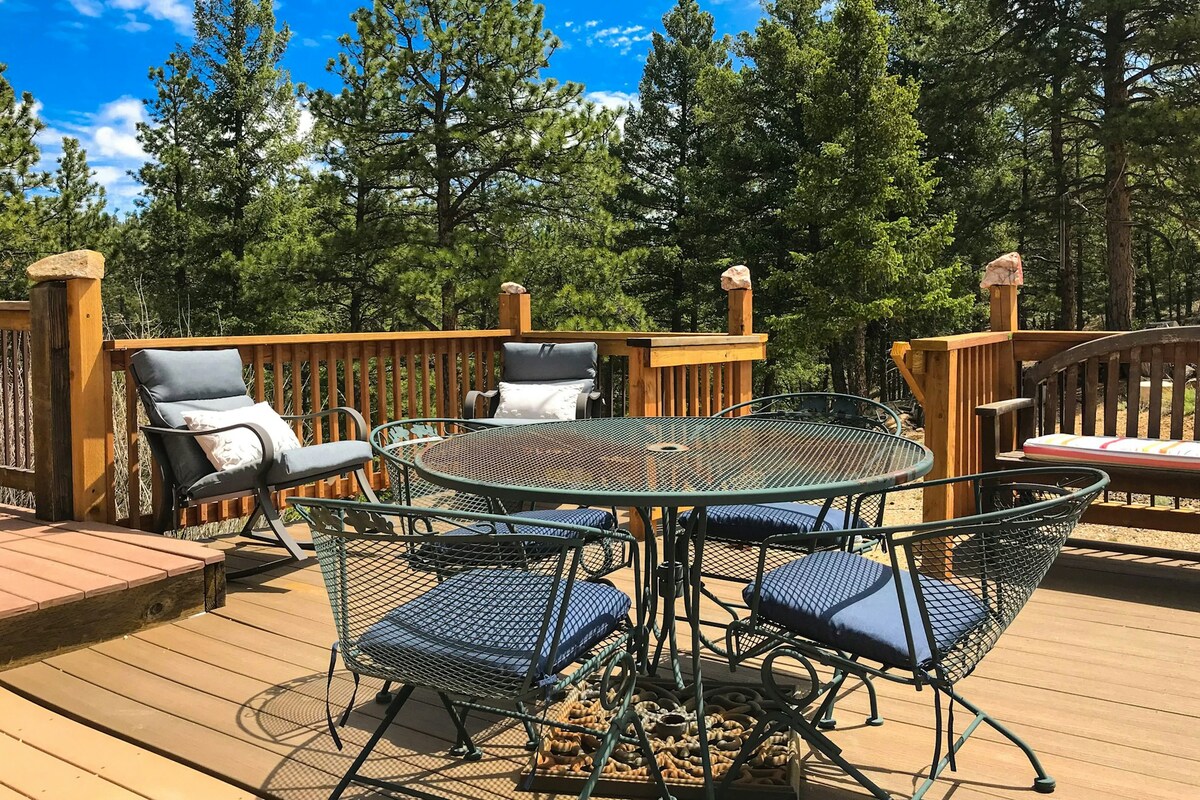 3BR mtn-view home with grill, wood stove, & decks
