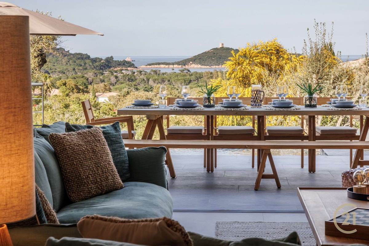 Villa vue mer avec piscine à deux pas de la plage