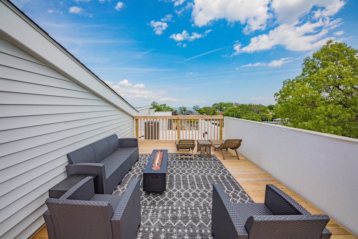 Rooftop bay and river views