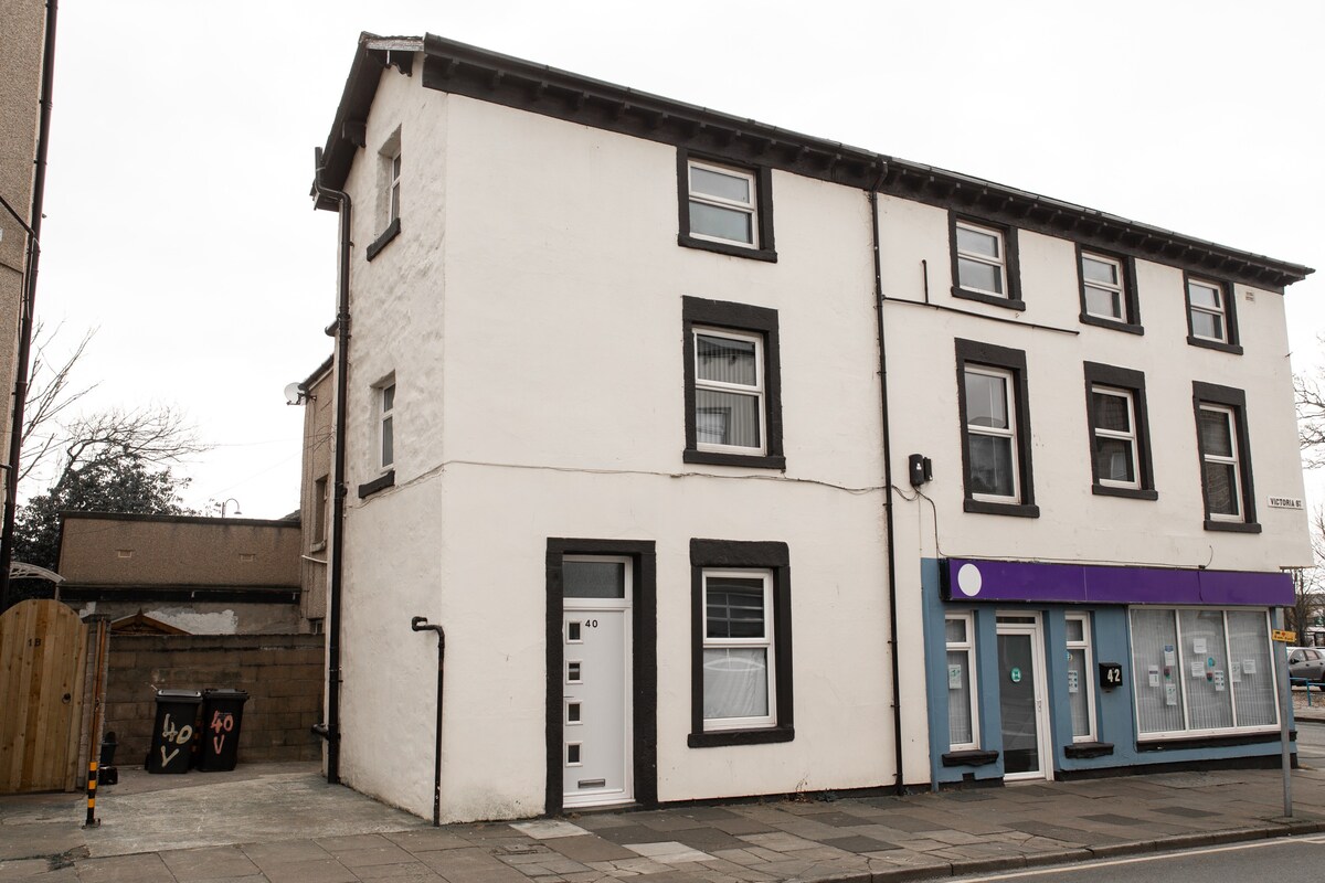 2 Bedroomed Apartment-sleeps 6-Morecambe