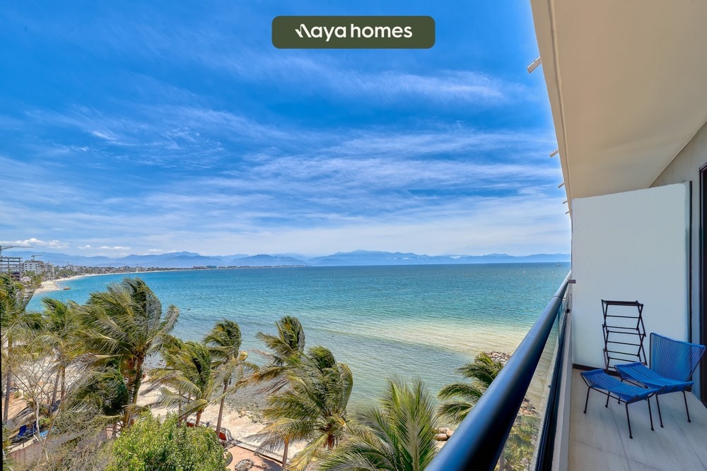 Luxury Beachfront 2Br Unit - Ocean View - King Bed