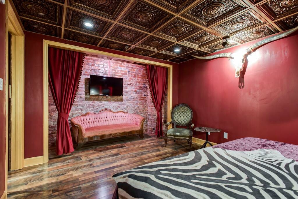 1-OF-A-KIND! Downtown Speakeasy-Style 2-Bedroom!
