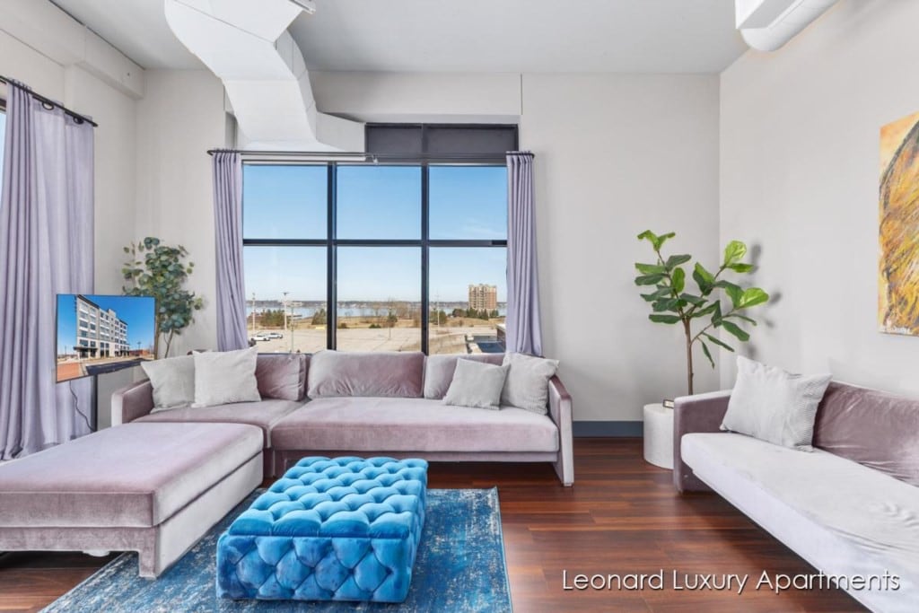 Modern Corner Luxury Apartment - Leonard Building