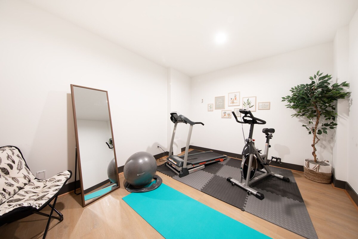 Queen Anne Modern Home Free Parking |SLU| Gym