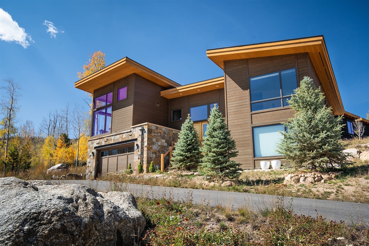 Red Fox Lodge - Mountain Modern Luxury Rental