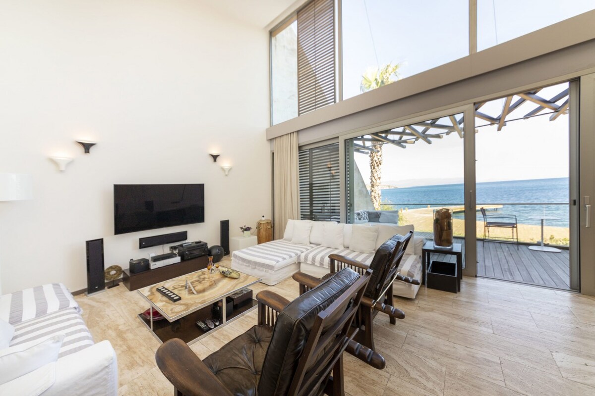 Marvelous Villa with a Private Beach in Bodrum