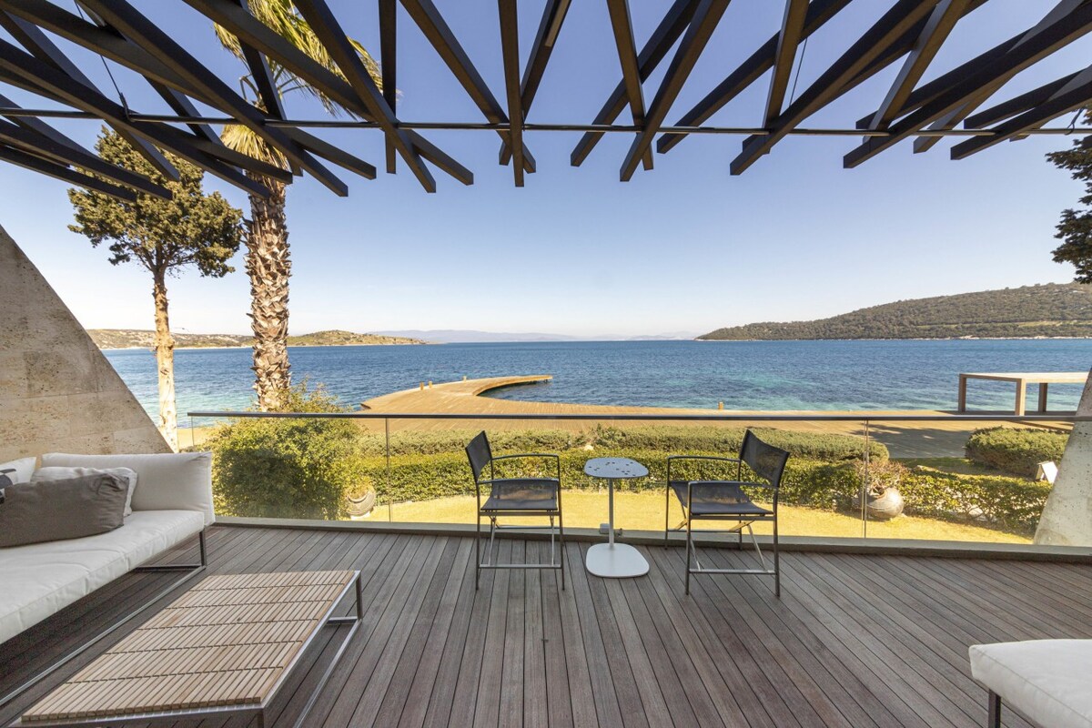 Marvelous Villa with a Private Beach in Bodrum