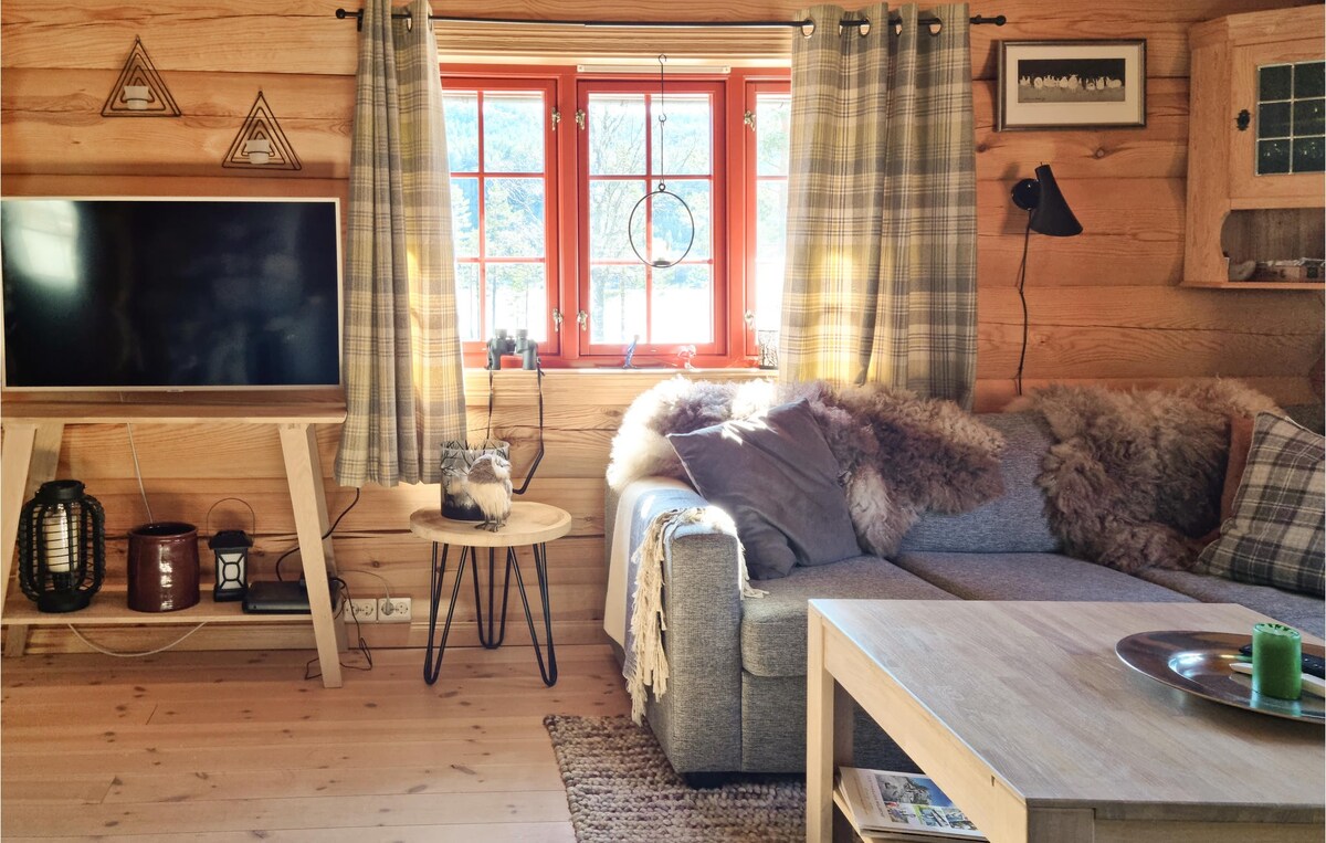 Gorgeous home in Dølemo with WiFi