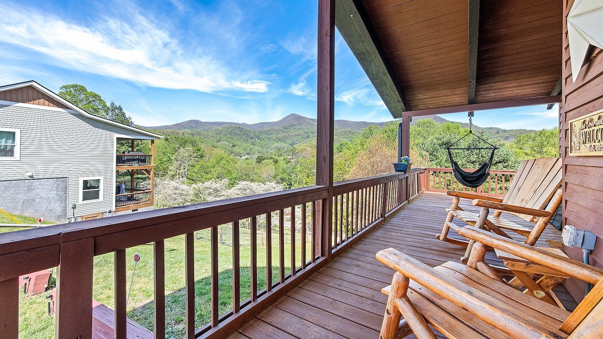 Overlook Nook - 2 BR, 2 BA W/ Hot Tub & Firepit