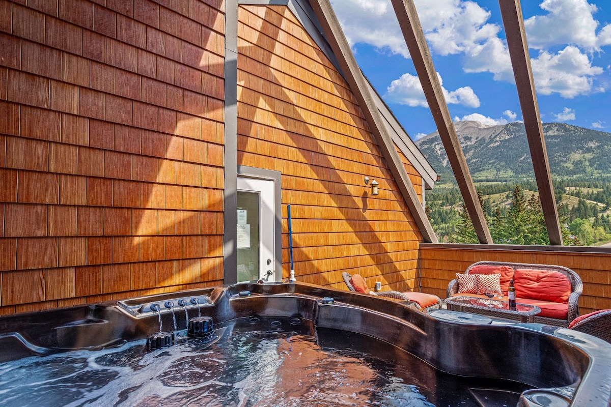 Private Rooftop Hot Tub | Resort Access