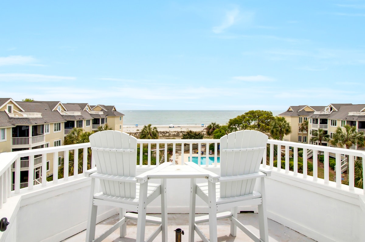 303 D Port O Call by AvantStay | Oceanfront Condo!