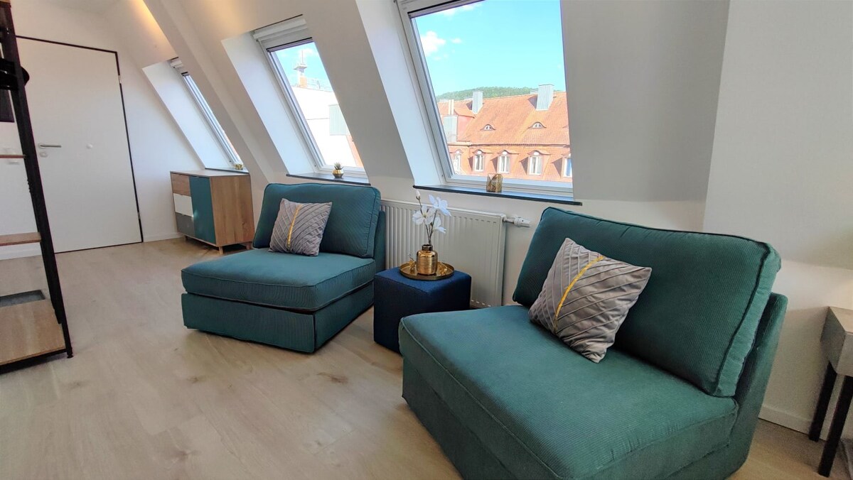 ELApart by Homely Stay - Loft mit Dachterrasse