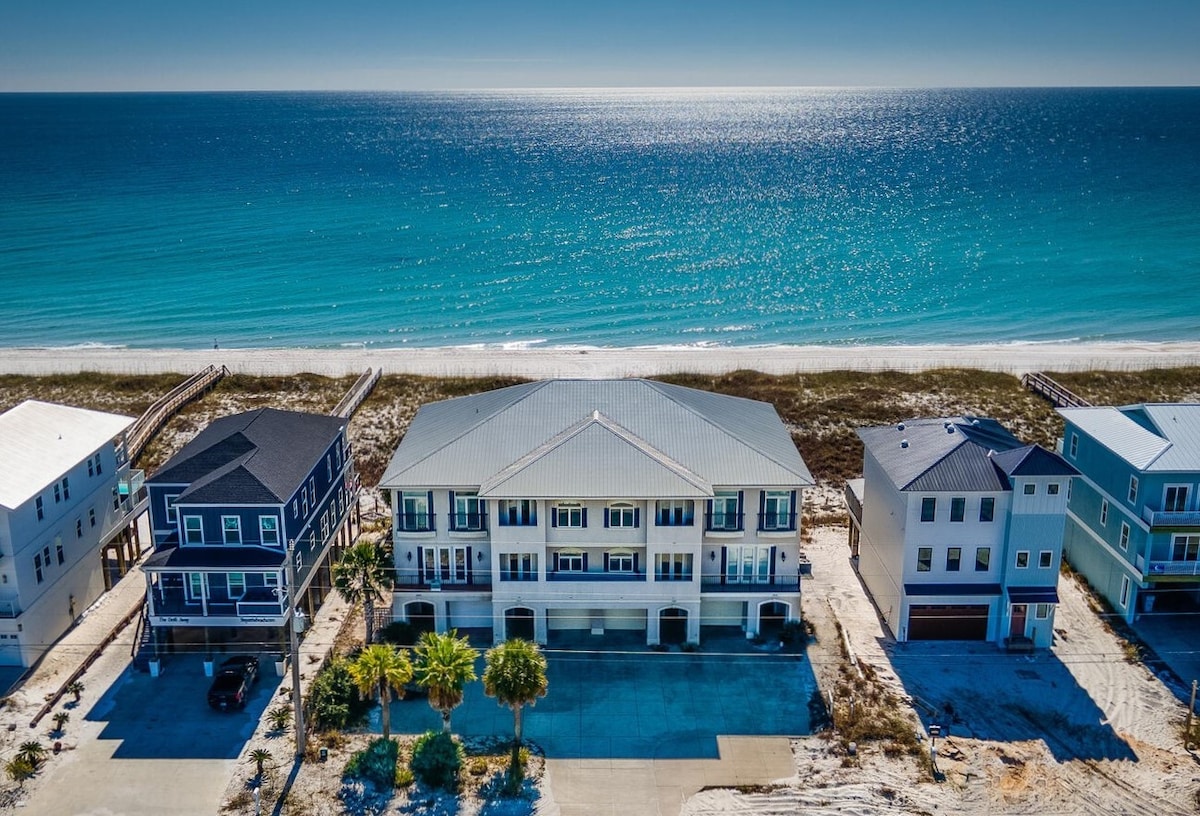 *Oceanfront * Upscale* EV Chrgr * Paddleboards!