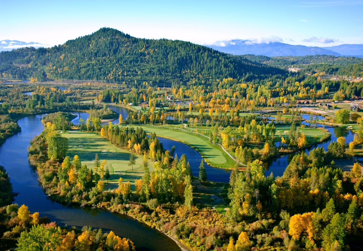 Idaho Club | Luxury, Golf, Clubhouse, Bikes