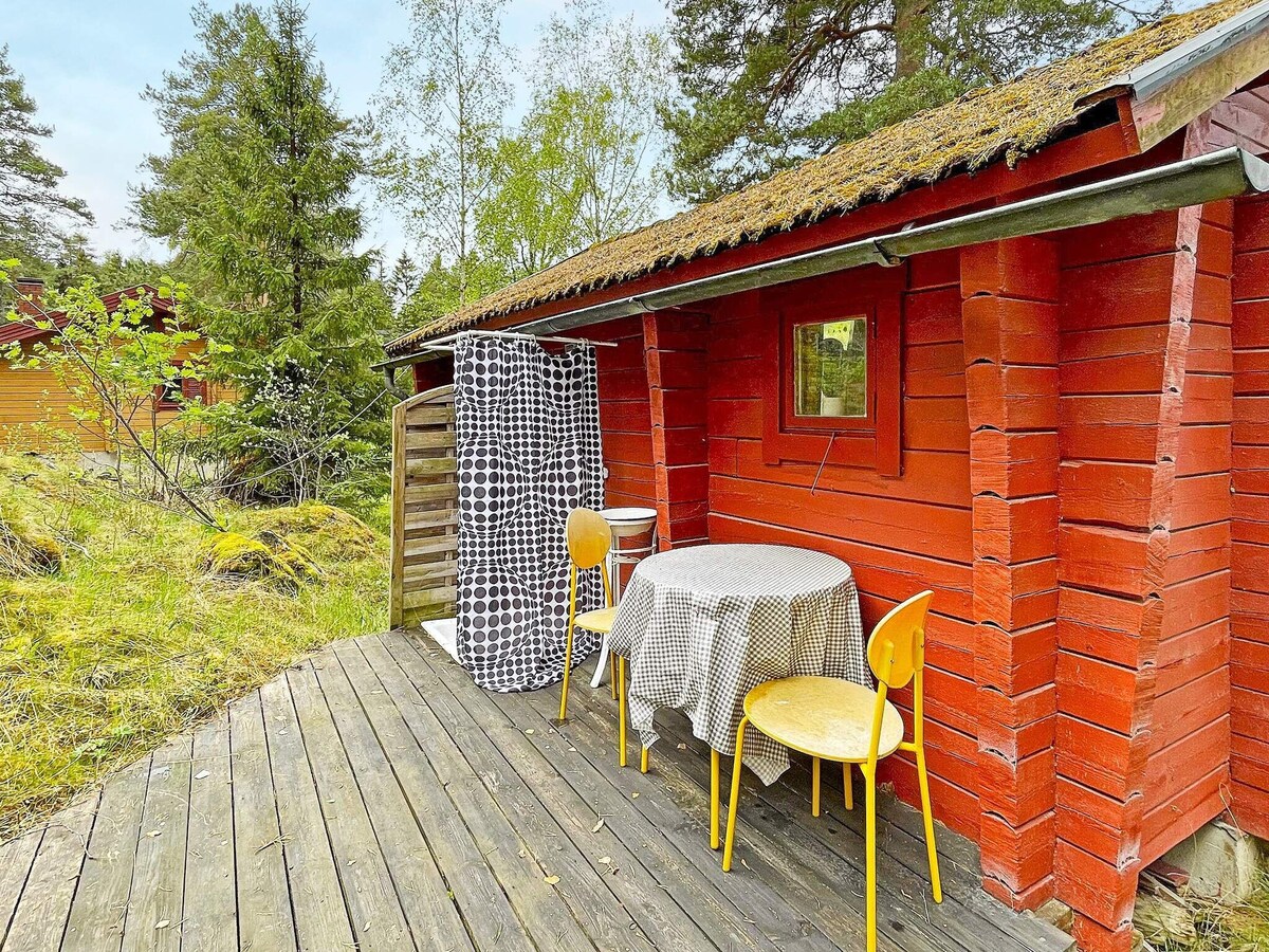 Lidköping的双人度假屋