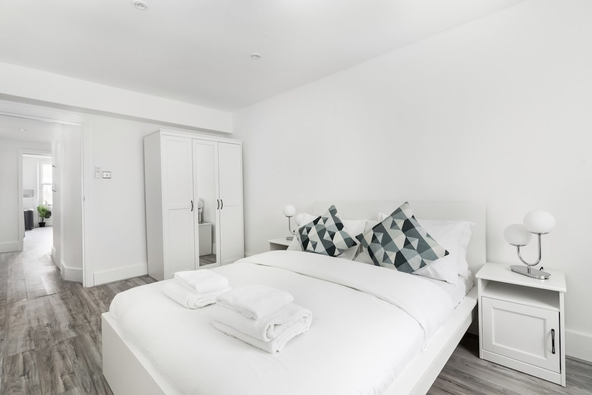 Luxury 3Bed-2Bath | Central London | WITH AC