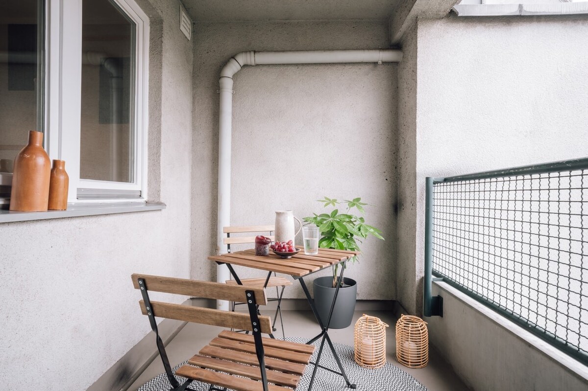 casau - 1 bedroom apartment with terrace in schoeneberg