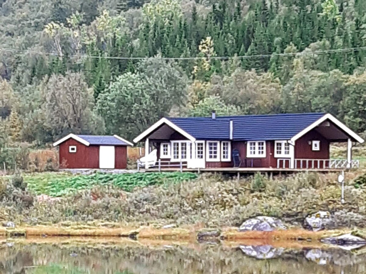 6 person holiday home in laukvik