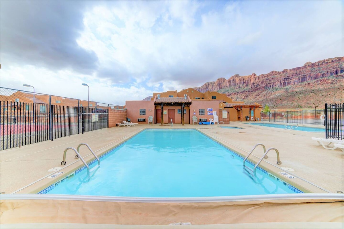 Moab Mirage热水浴缸和泳池