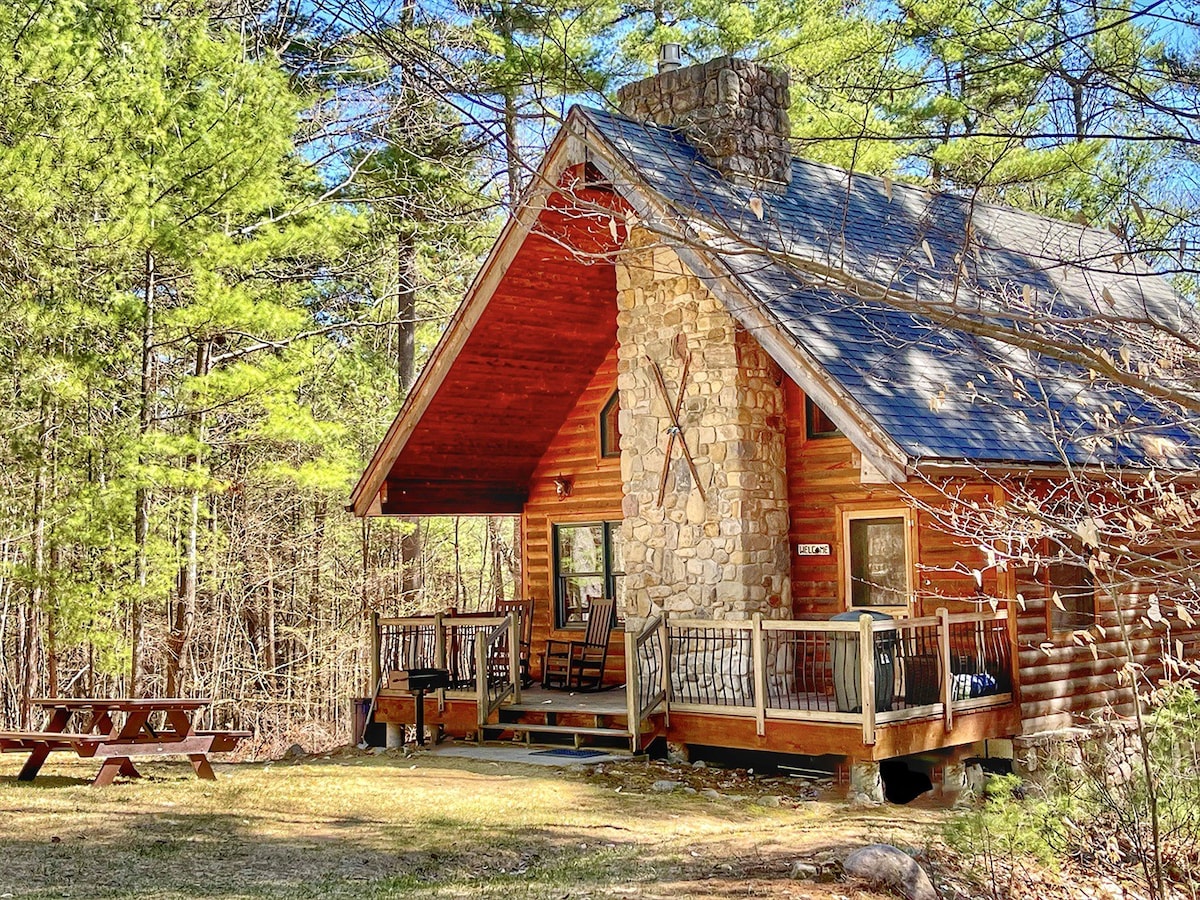 Perfect Luxury Adirondack Cabin!
