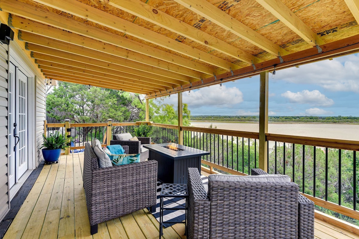 Texas Vacation Rental w/ Lake Granbury Views!