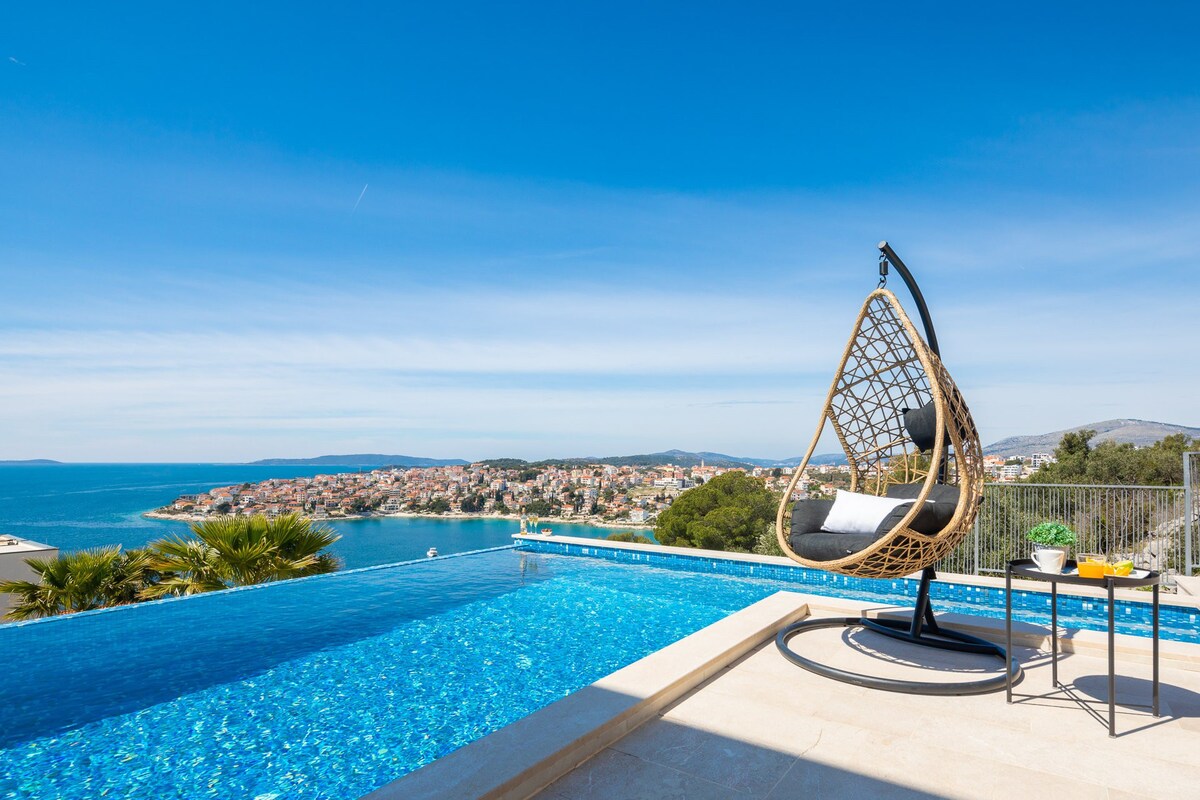 Luxury Villa Black Pearl with Pool
