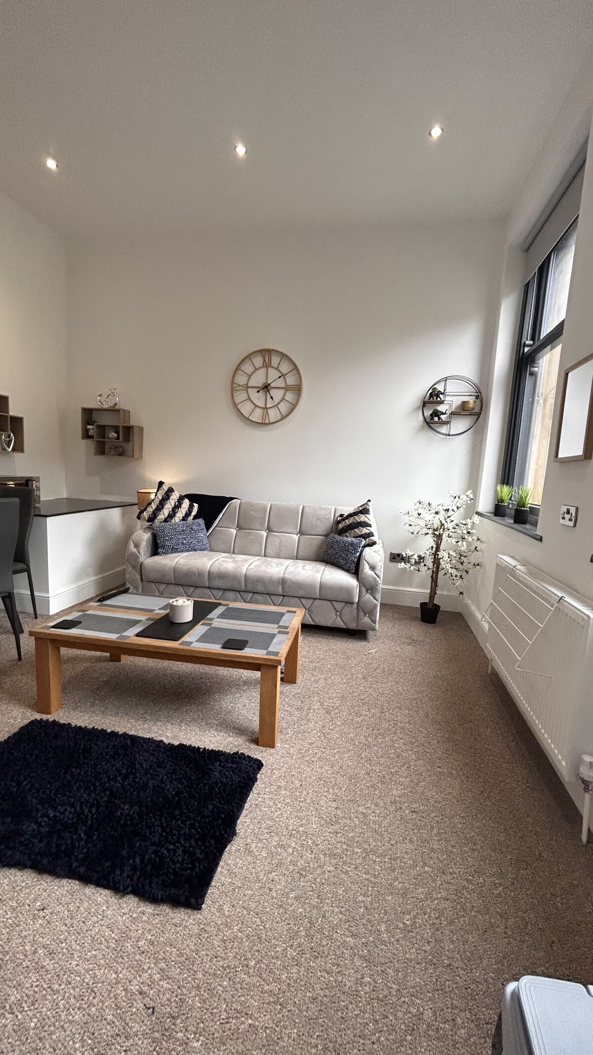 Cozy 1-Bedroom Apartment in the Heart of Barnsley