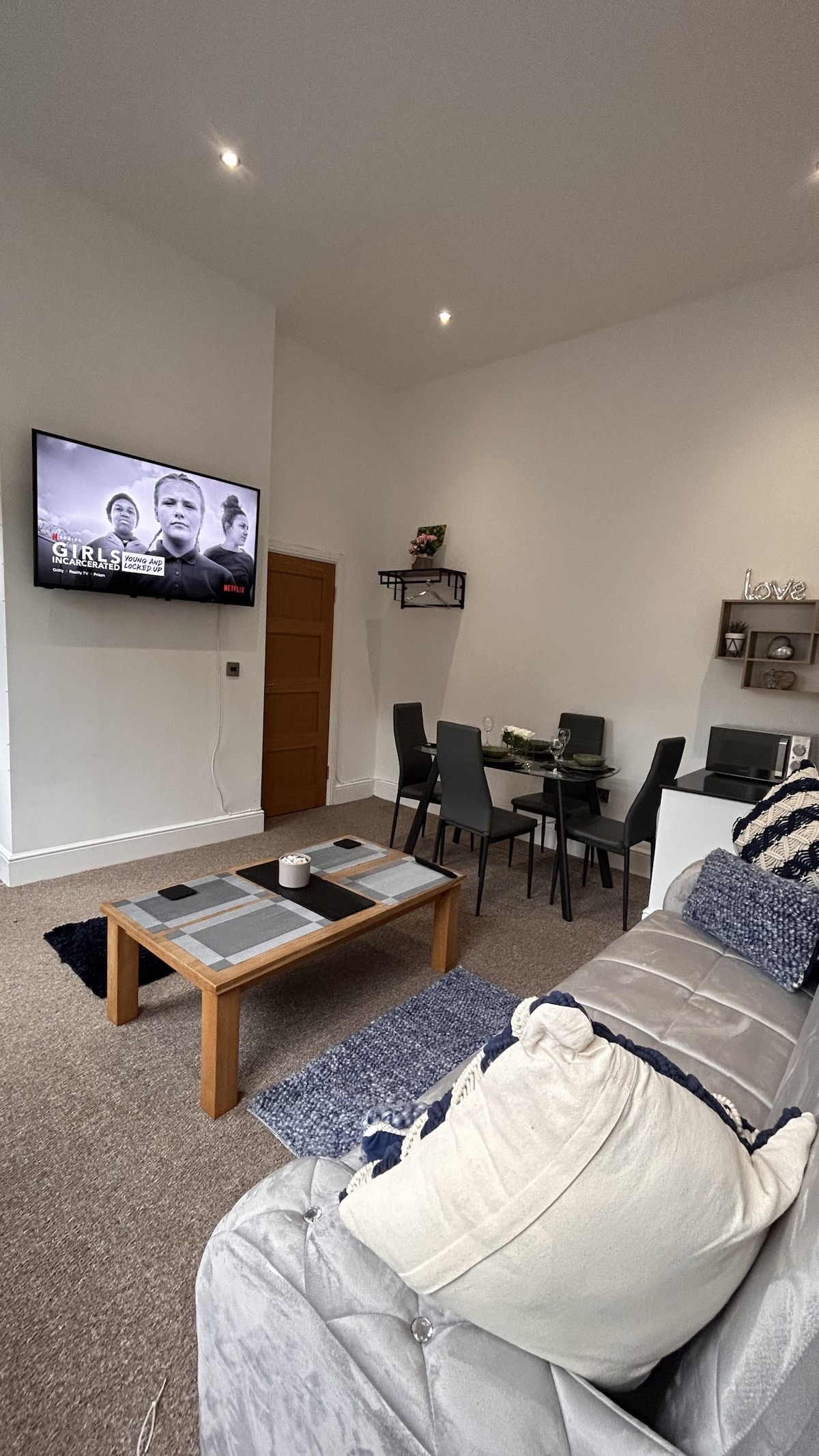 Cozy 1-Bedroom Apartment in the Heart of Barnsley