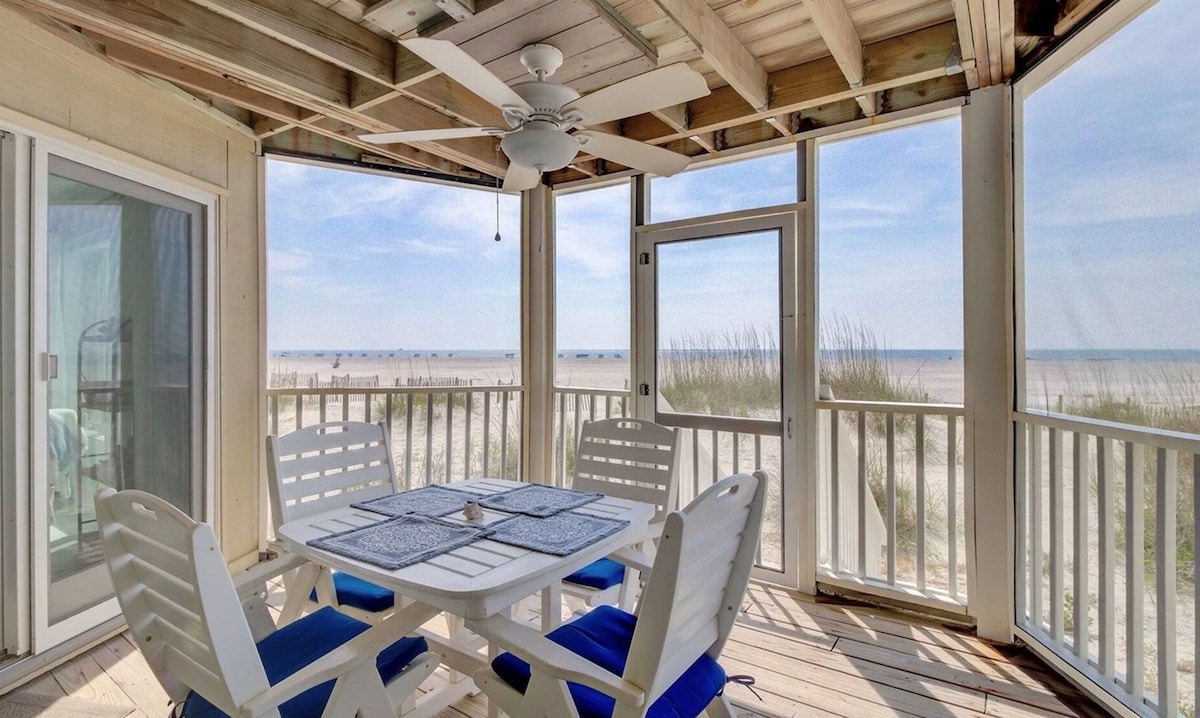 The Sandcastle-Oceanfront-Walkout to the Beach-New